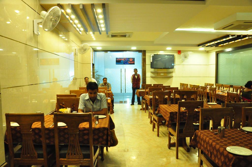 Hotel Basera Brij Bhoomi Vrindāvan Extérieur photo