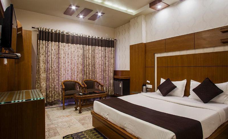 Hotel Basera Brij Bhoomi Vrindāvan Extérieur photo