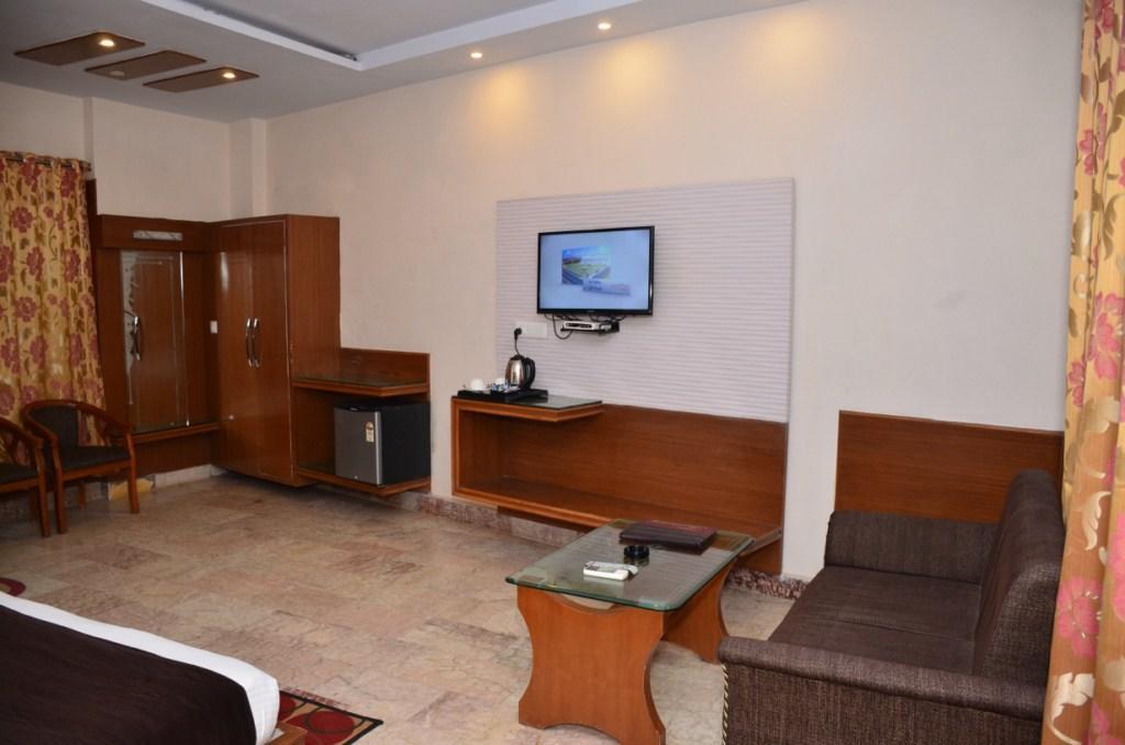 Hotel Basera Brij Bhoomi Vrindāvan Extérieur photo